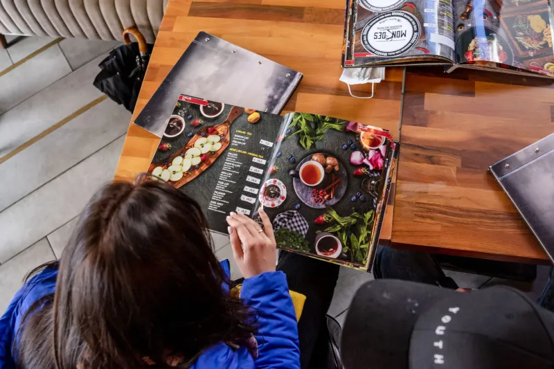 Same Song, Different Verse: How to Catch a Restaurant Recycling Its Own Menu